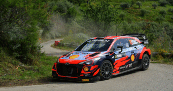 Neuville sulla power stage regala spettacolo allo stato puro.