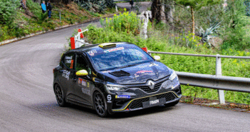 La Renault Clio Rally 4 in una delle sue uscite inaugurali al Targa Florio.