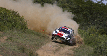 Ogier in azione sui sentieri dello shakedown.