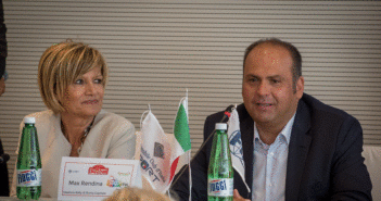 Max Rendina alla presentazione del rally di Roma Capitale nel 2022 sarà anche al timone ..