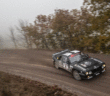 La Lancia Rally 037 di Alberto Battistolli a tutto traverso.