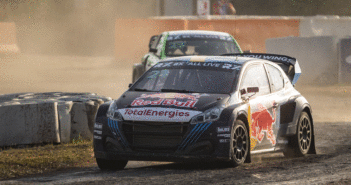 La Peugeot 208 di Timmy Hansen sul circuito di Barcellona che nel 2022..