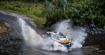 La Renault Clio Rally4 di Franceschi alle azzorre.