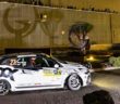 La Clio Rally4 di Mabellini nella suggestiva stage notturna.