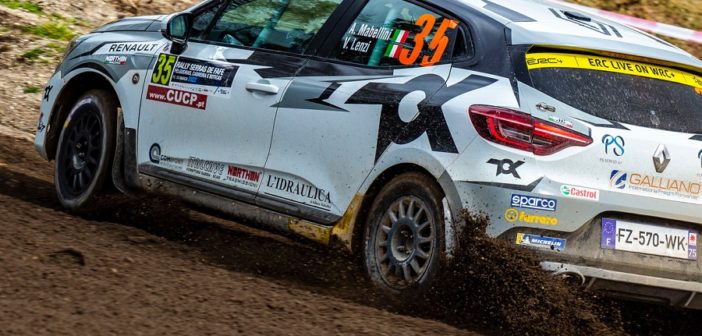 La Clio Rally4 di Mabellini sulle speciali di Fafe