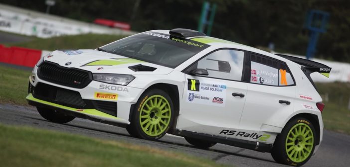 I primi passi della Fabia RS Rally2 al Bohemia ..