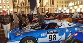 Uno degli scorci di piazza san Carlo prima dell'inizio della cerimonia di partenza.