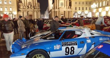 Uno degli scorci di piazza san Carlo prima dell'inizio della cerimonia di partenza.