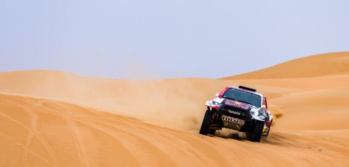 Nasser vola sulle dune di casa.