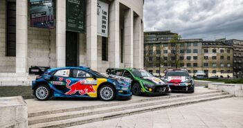 Le Rally1 dei tre costruttori impegnati nel WRC nella foto di gruppo in Croazia.
