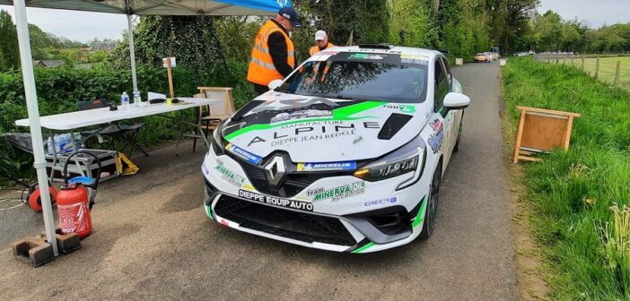 La Renault Clio Rally3 di Chauffrey al via sulle speciali di Dieppe