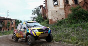 La Toyota Hilux di Mengozzi sulle piste Elleniche