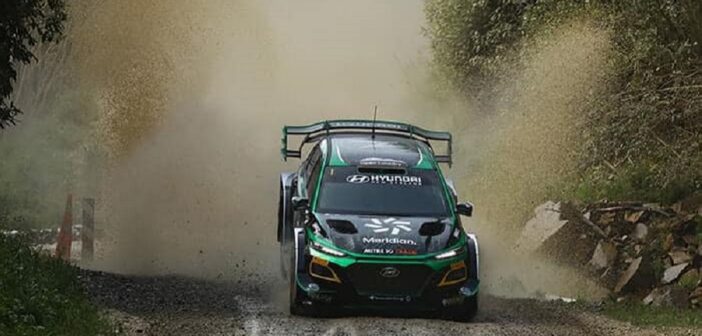 La Kona EV di Paddon in azione