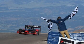 PIKES PEAK SHUTE CALA IL POKER La Wolf di Shute al traguardo