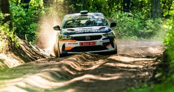 L'Opel rally4 di Max Mc Rae sulle rotaie del Polonia
