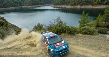 La Polo GTI R5 di Al Attiyah nella polvere di Cipro.