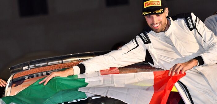 Simone Campedelli festeggia il titolo tricolore a Bassano