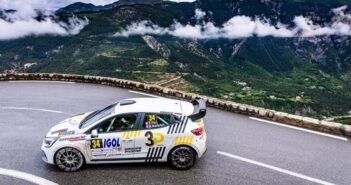 Tom Pieri al volante della Renault Clio Rally3 al rallye d'Antibes