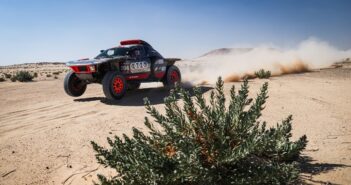 Carlos Sainz mette un ipoteca sulla Dakar