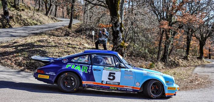 La Porsche Carrera RS di Musti nella passata edizione del Vallate Aretine