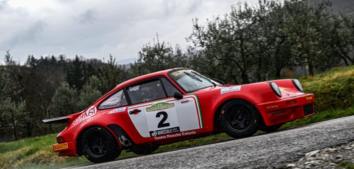 La Porsche di Lombardo vola sulle strade Aretine