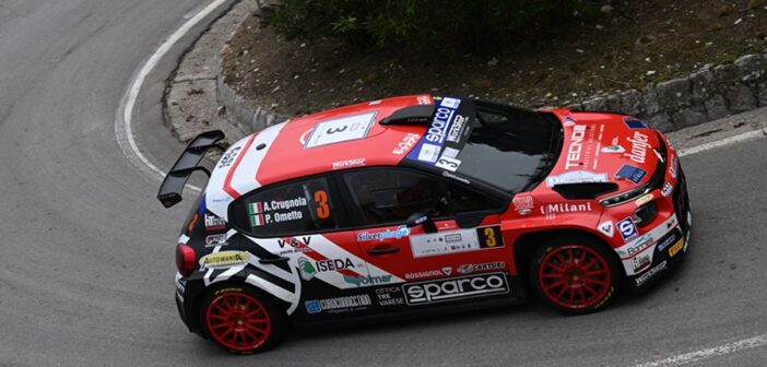 Crugnola detta il passo sugli asfalti del Targa