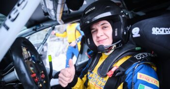 Valentino Ledda al volante della Renault Clio Rally4 TGS