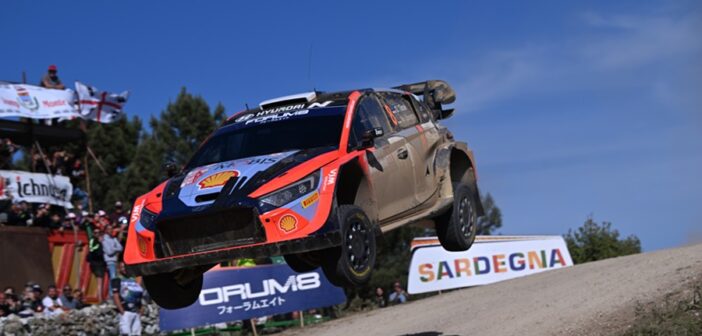 La Hyundai i20 N Rally1 Hybrid di Tanak sul Monte Lerno