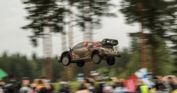 Fly Kalle decolla davanti al suo pubblico