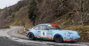 La Porsche di Musti nella sua cavalcata trionfale