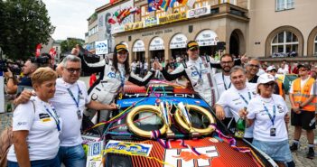 Il Mabe e la squadra festeggiano il podio