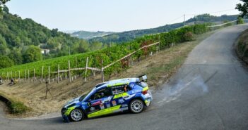 Roberto Daprà leader provvisorio del campionato in azione ad Alba
