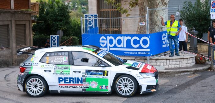 Avbelj nello spettacolare passaggio nel centro di Pico
